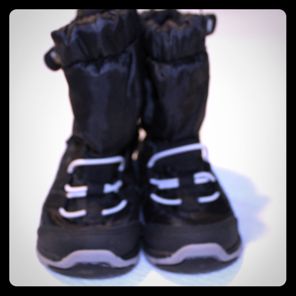 Stride rite snow boots